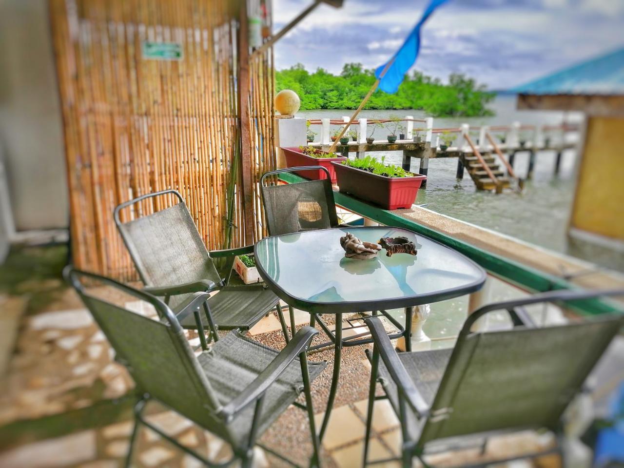 Bella Louise Lodging House Bar And Resto Busuanga Exterior foto
